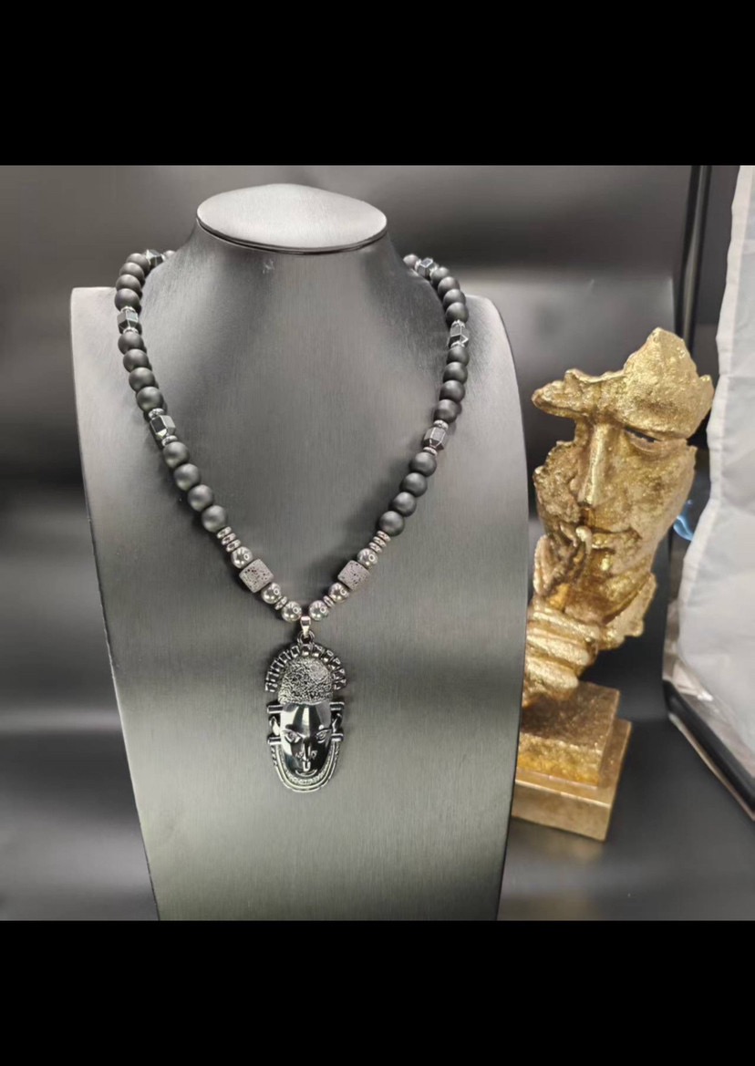 elegance pendant necklace